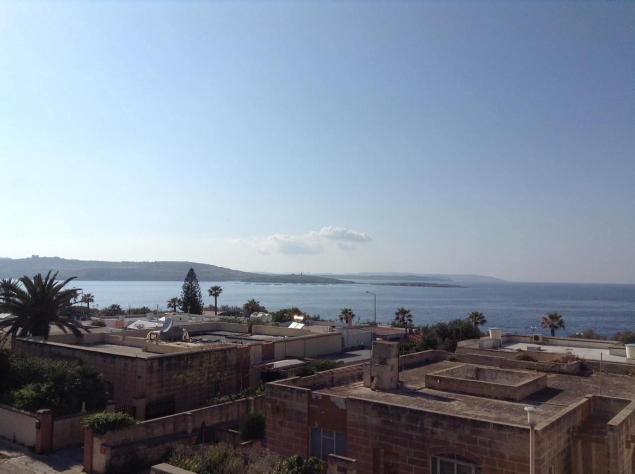 Seafront Apartment With Pool St. Paul's Bay Exterior foto